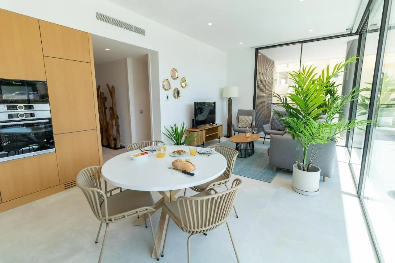 Lagos Deluxe 2 With Pool By Homing