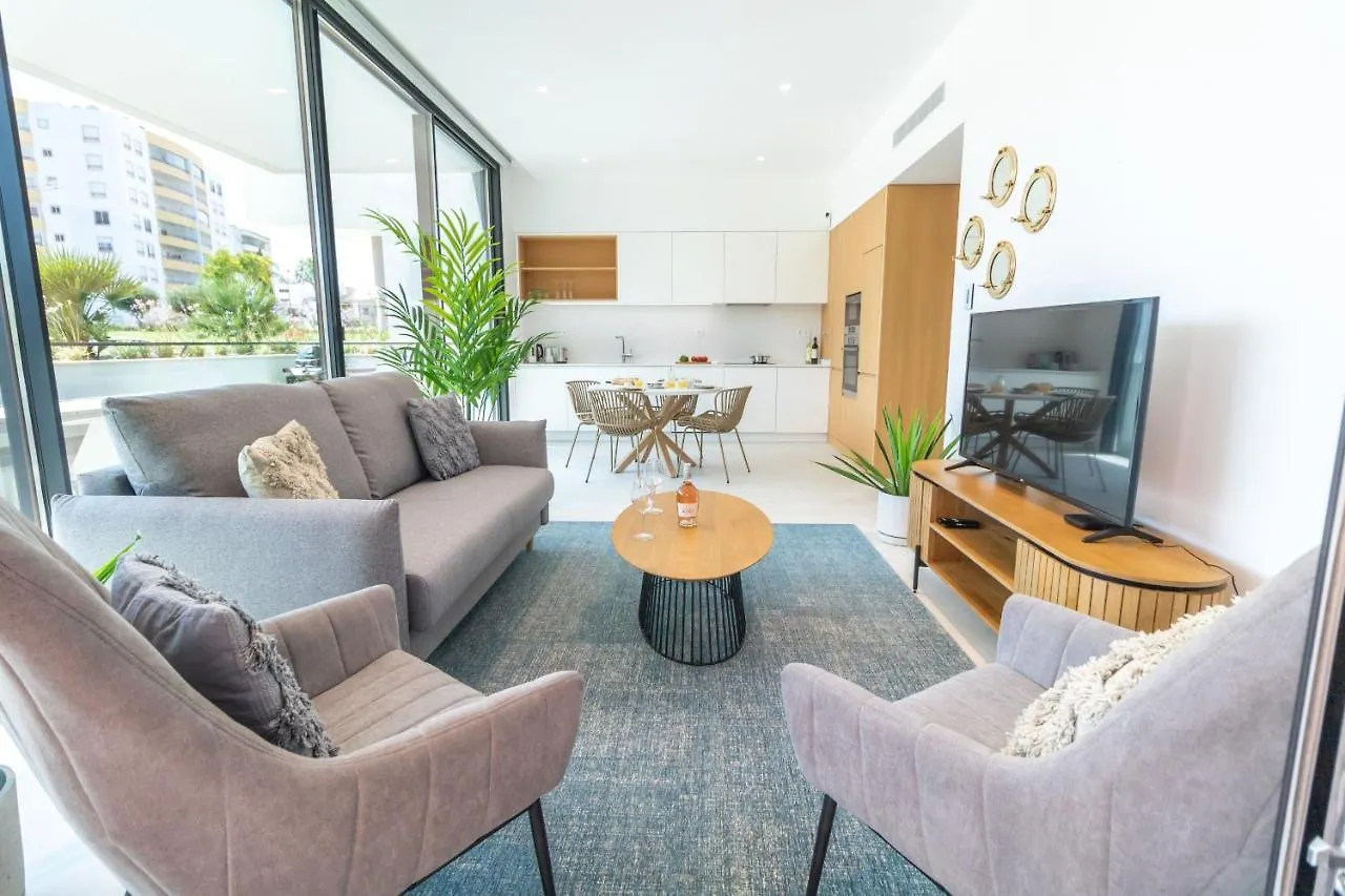 Apartment Lagos Deluxe 2 With Pool By Homing