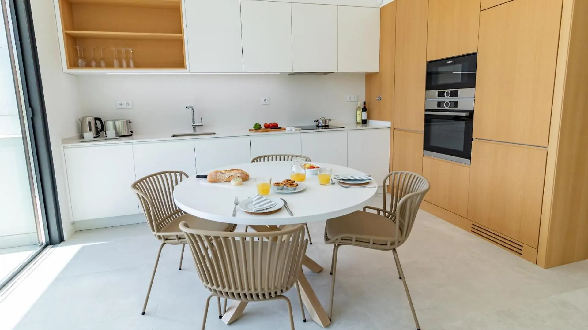 Lagos Deluxe 2 With Pool By Homing Apartment