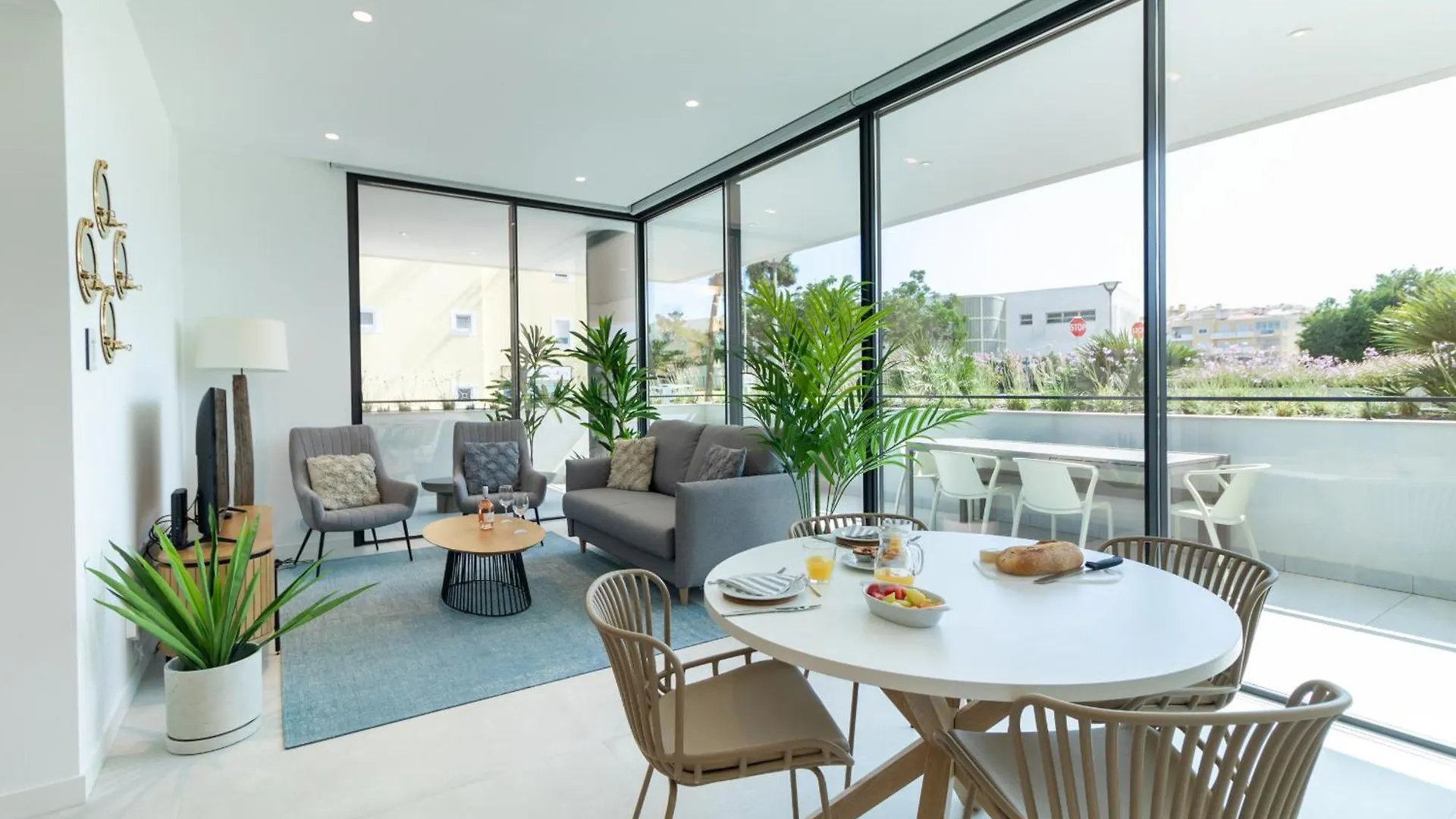 Apartment Lagos Deluxe 2 With Pool By Homing Portugal
